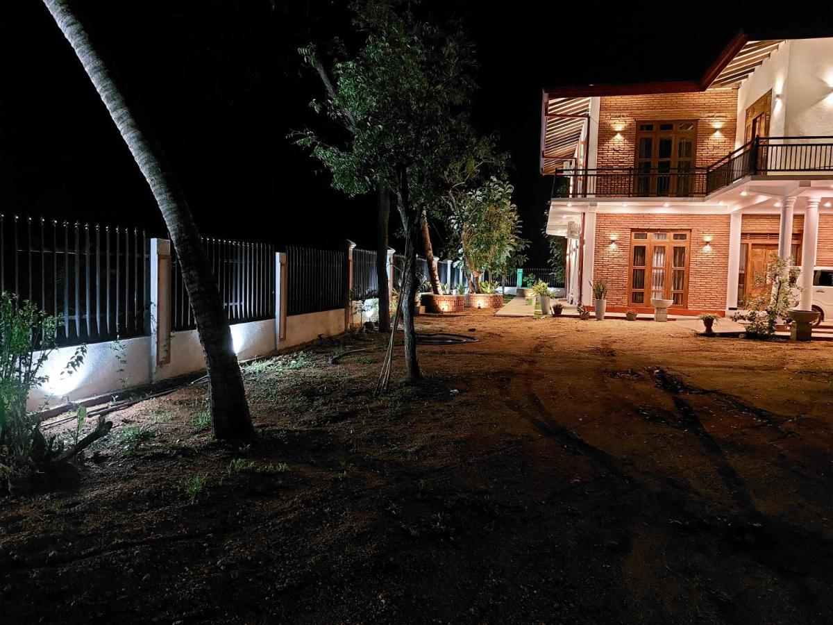 Green Shield Resort Anuradhapura Exterior foto