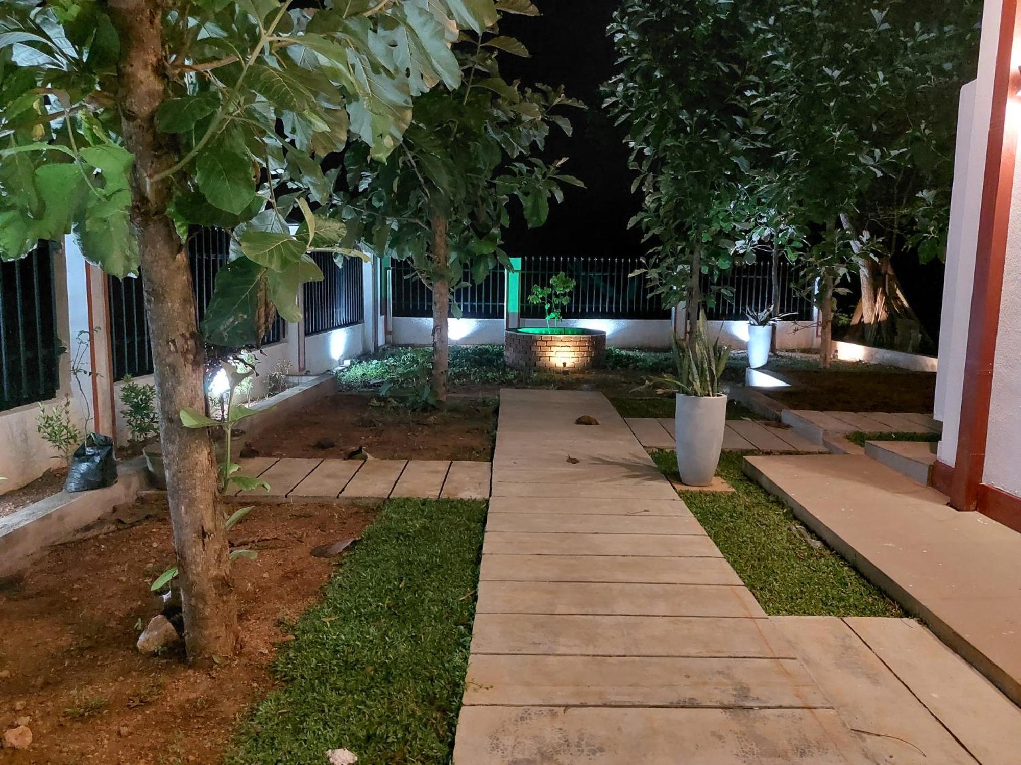 Green Shield Resort Anuradhapura Quarto foto